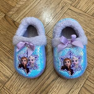 Disney Frozen Slippers Little Kids / Girls size 7/8